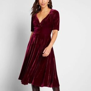 ModCloth x Collectif Vixen Match Velvet Dress